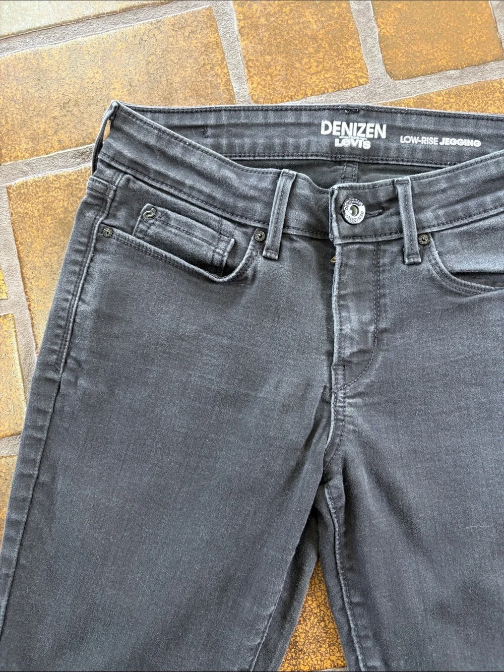 Denizen from Levi’s Black Low Rise Jegging